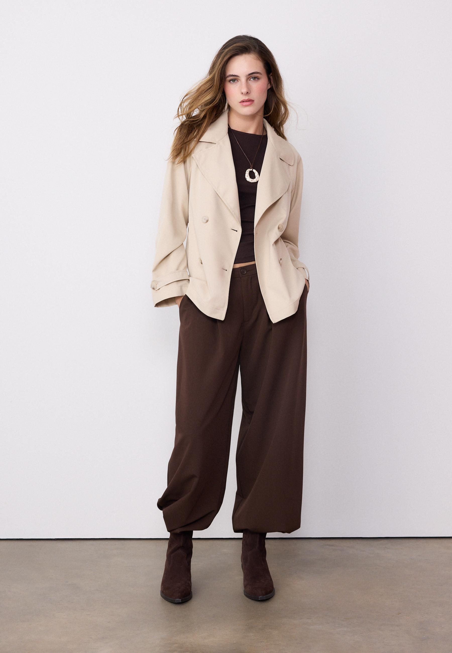 Stradivarius SHORT FLOWING TRENCH COAT WITH BELT