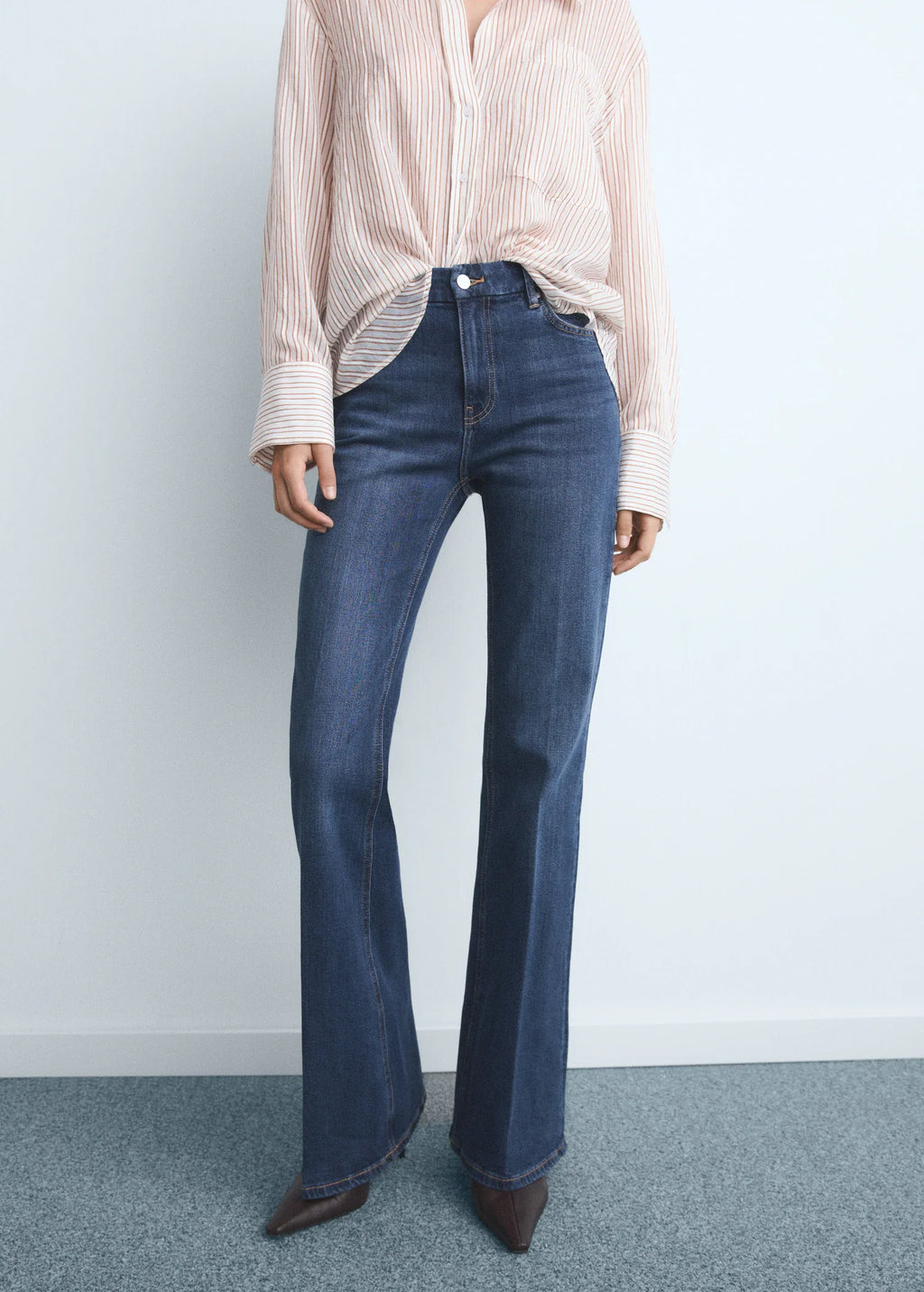 MANGO Violet flared high-rise jeans