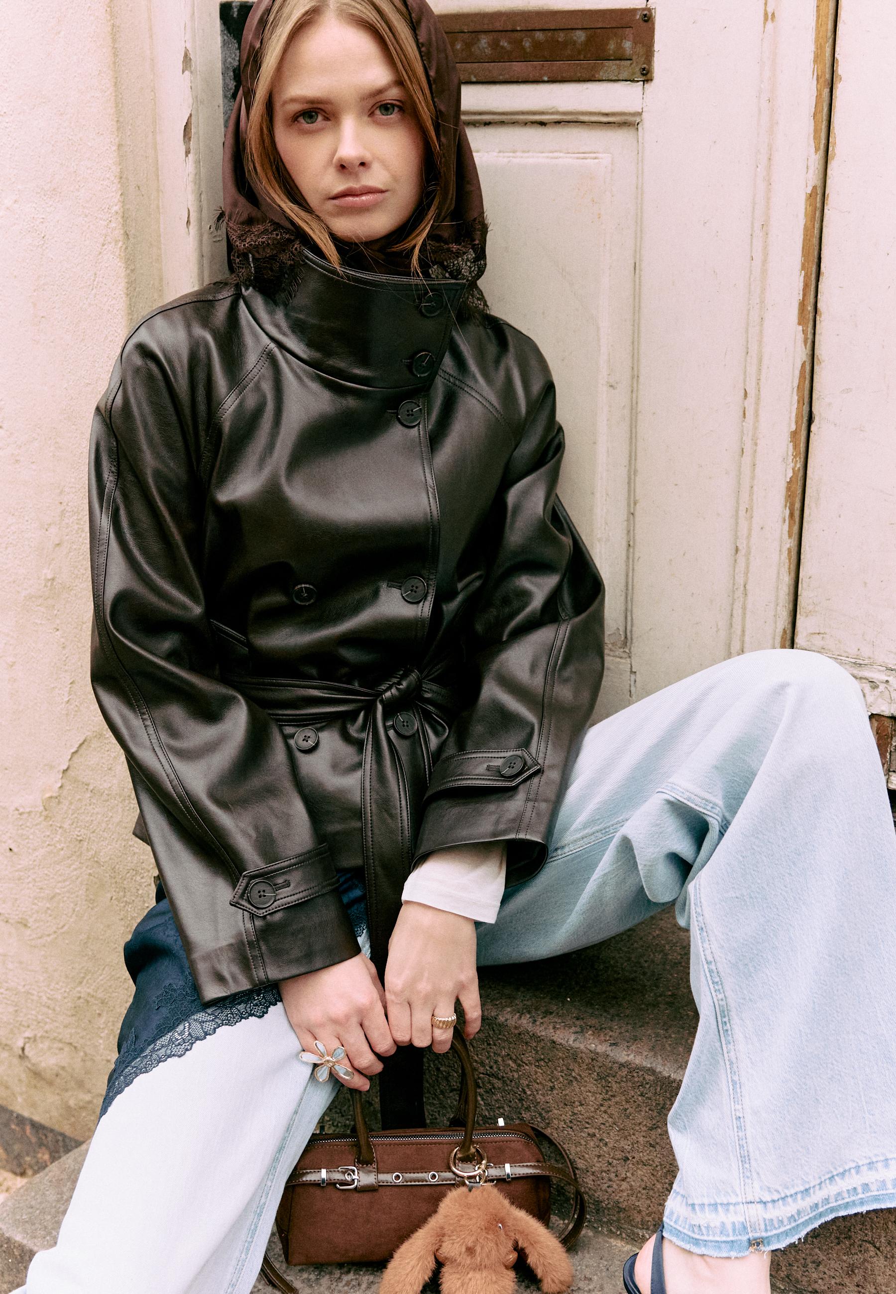 Stradivarius HIGH-NECK TRENCH COAT WITH LEATHER-EFFECT FINISH