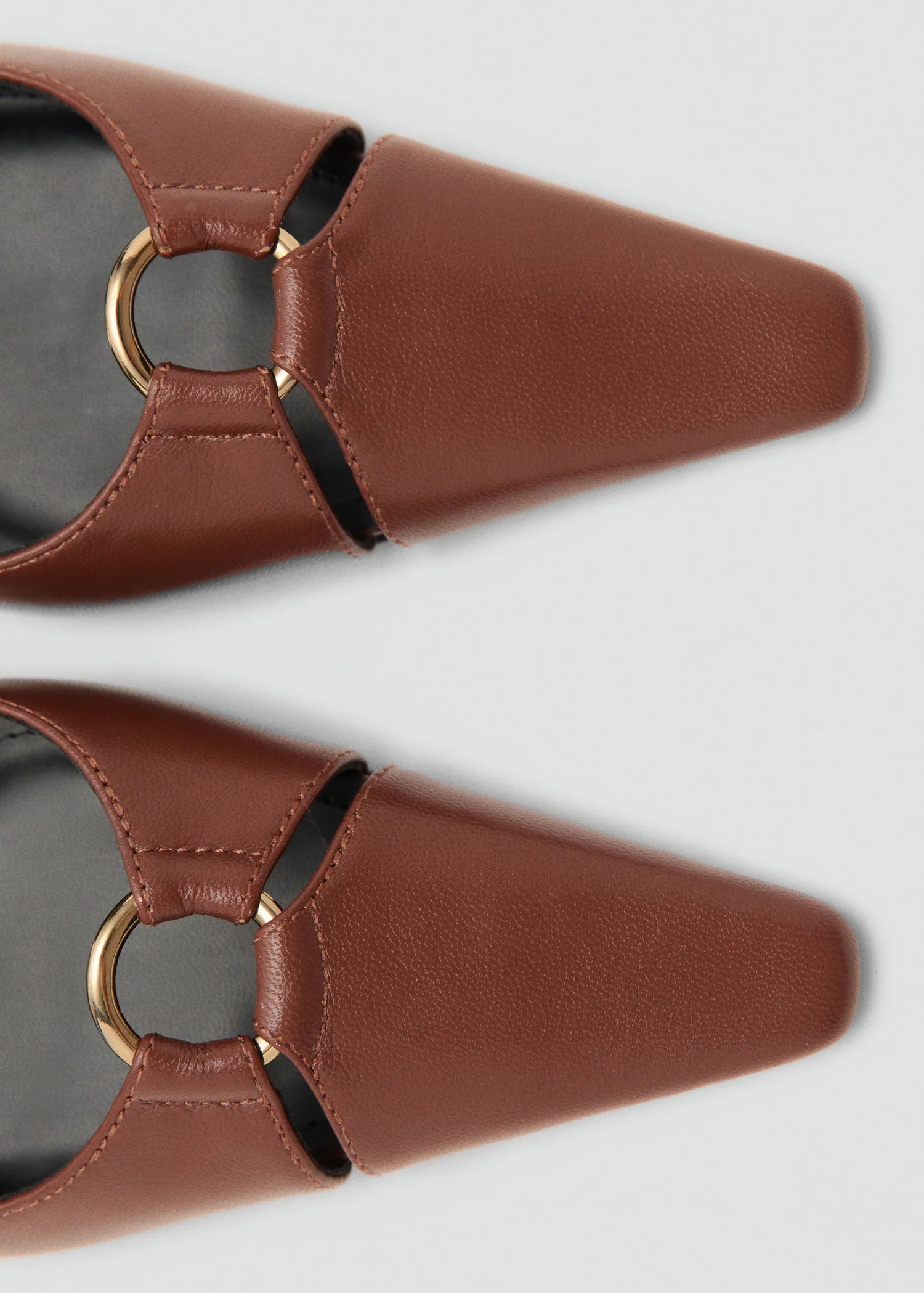 MANGO Leather heeled shoes with ring