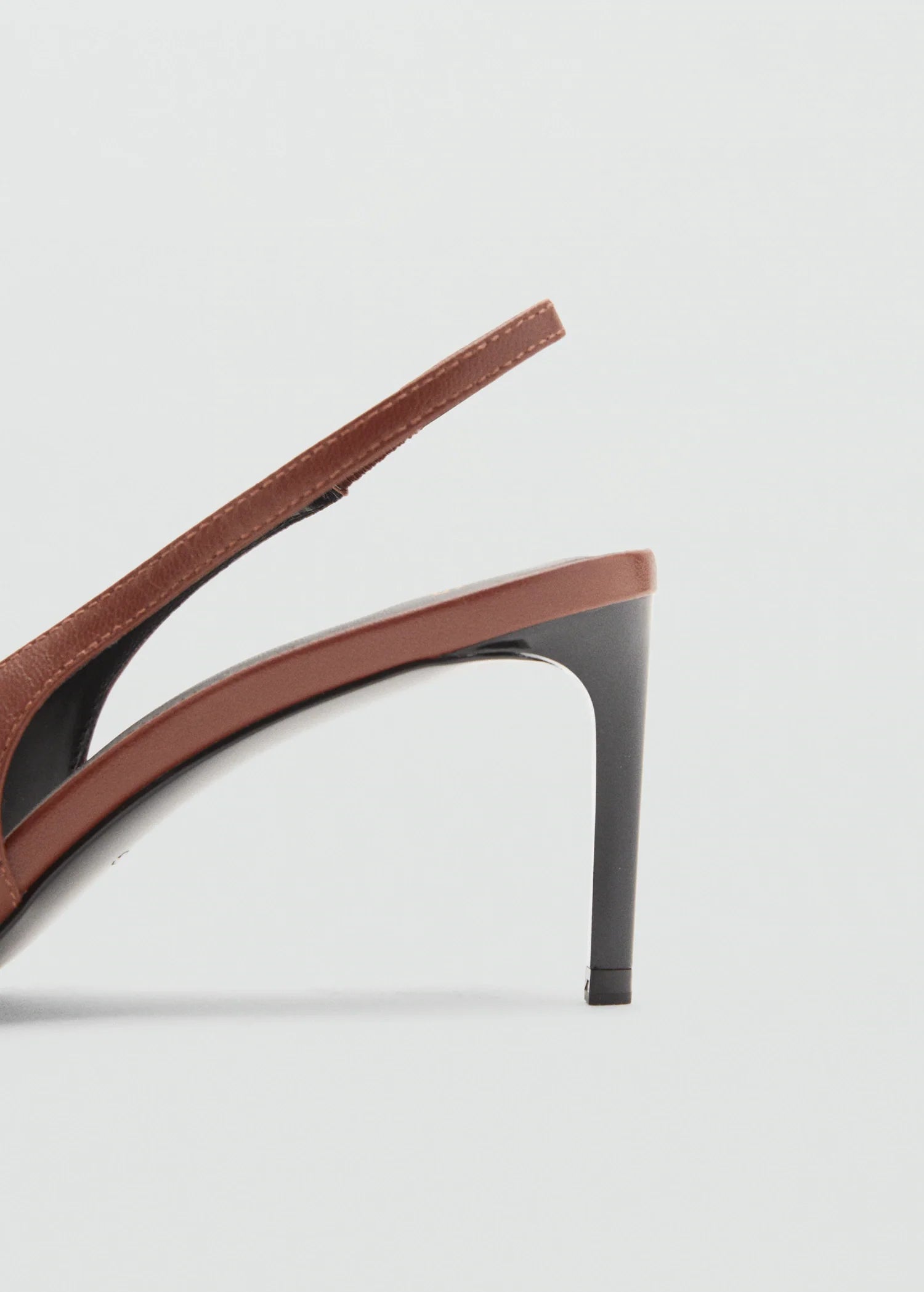 MANGO Leather heeled shoes with ring