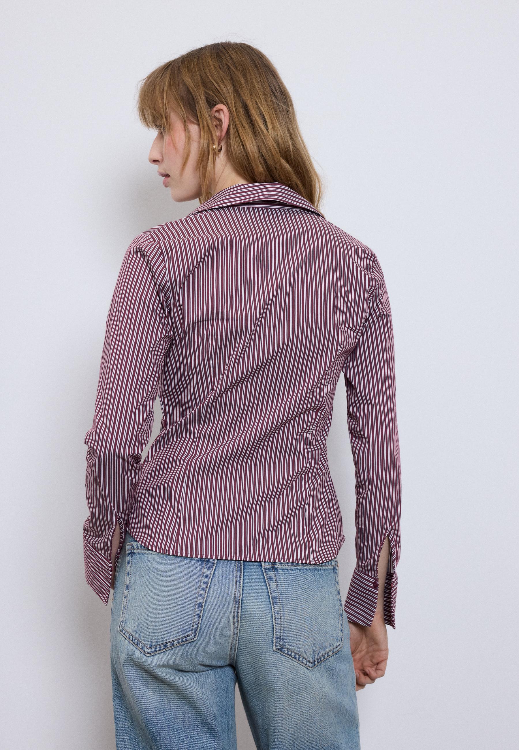 Stradivarius BASIC FITTED STRIPED SHIRT