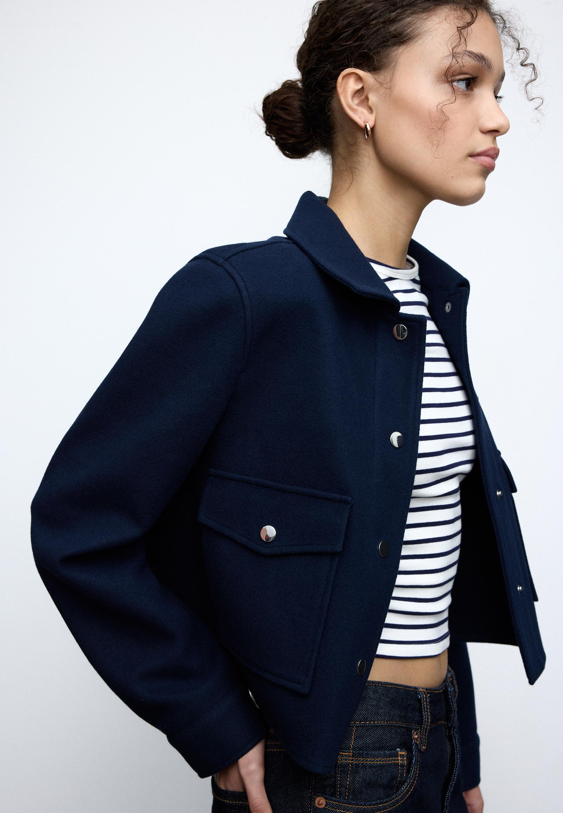 Stradivarius SOFT SHORT JACKET