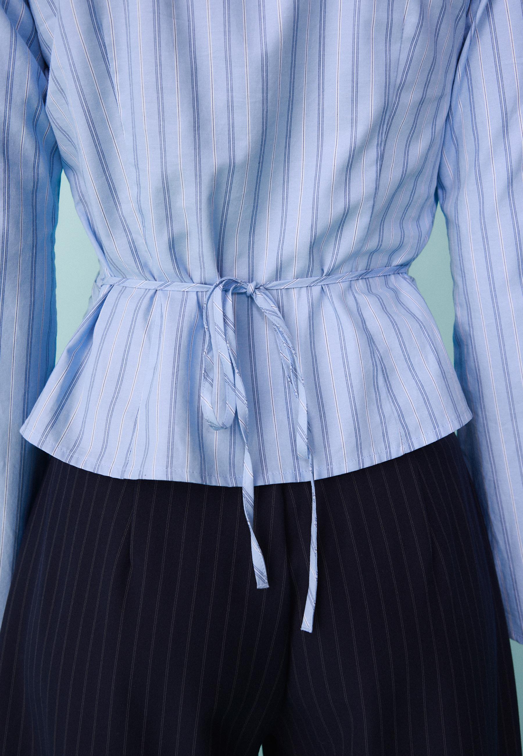 Stradivarius FITTED KNOT SHIRT