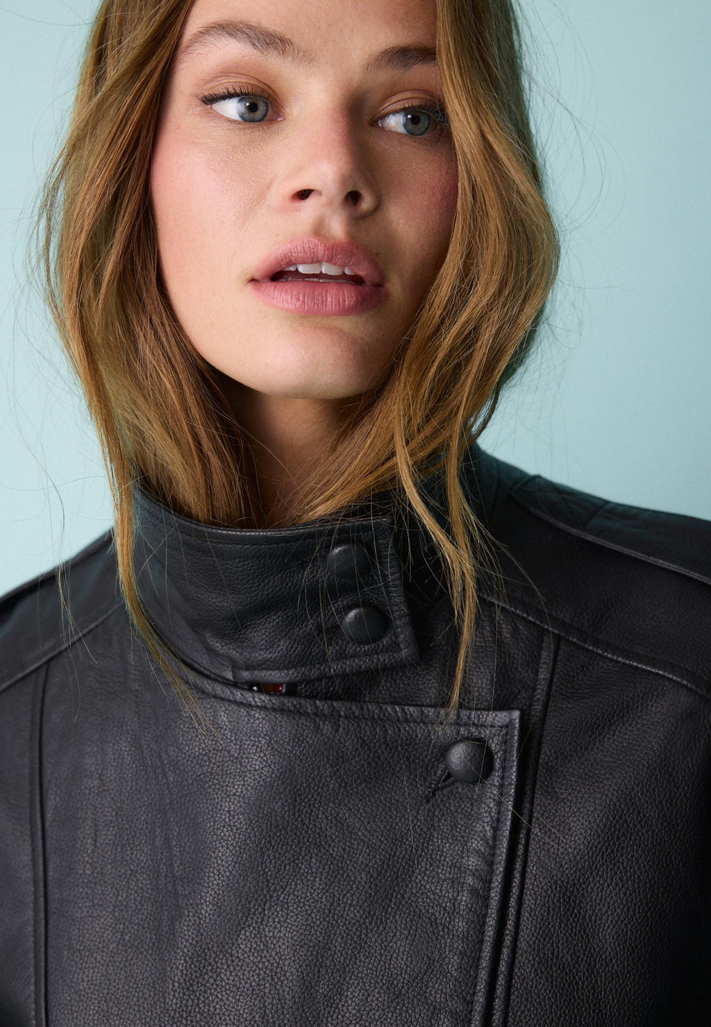 Stradivarius OVERSIZED JACKET WITH LAPEL, 100% LEATHER